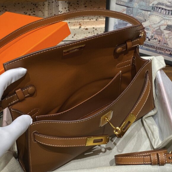 Premium Leather Crossbody Clutch | 2 Interchangeable Straps - Picture 7 of 7